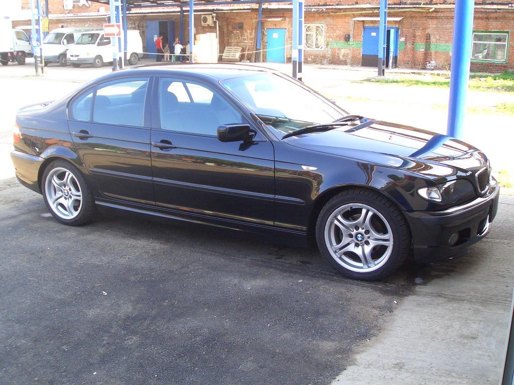 BMW 320i 1